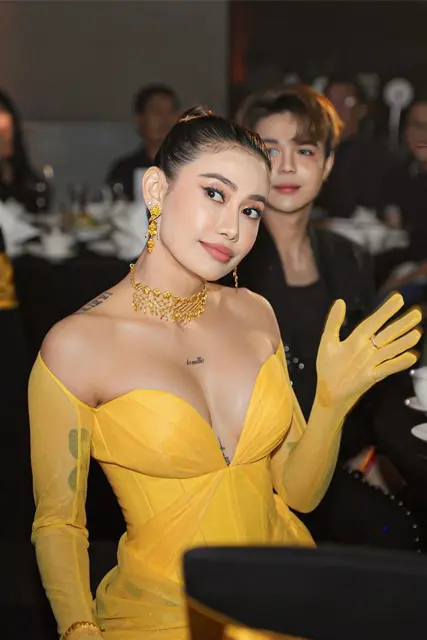 သင်ဇာဝင့်ကျော် - Thinzar Wint Kyaw